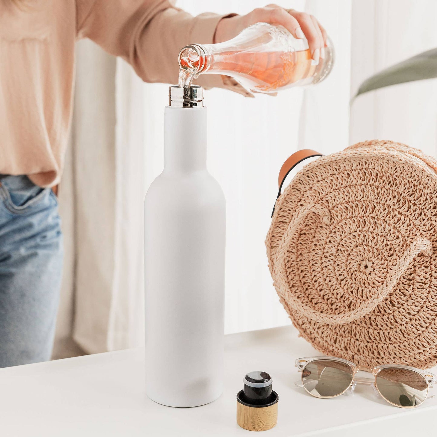 Travel Wine Bottle (White) - 750ml (25oz)